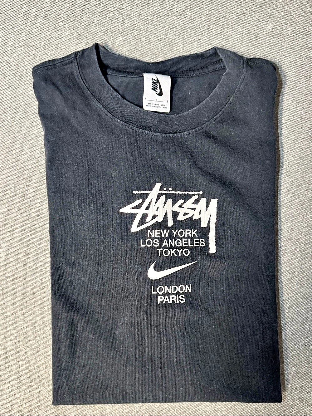 Nike x Stussy International T-Shirt Graphic Tee Size Large